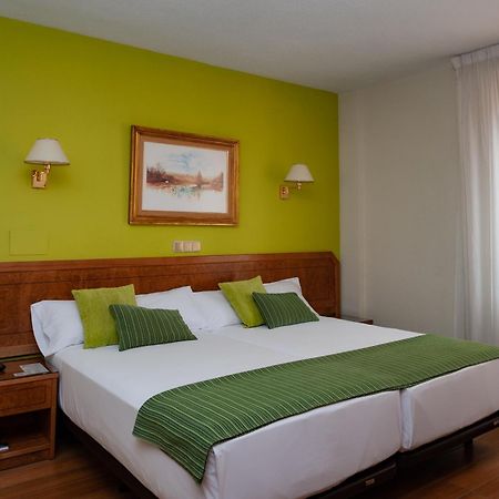 Hotel Don Carmelo อาบีลา ภายนอก รูปภาพ